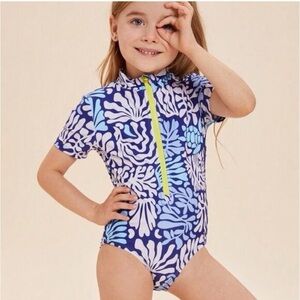 Mini Boden Girl's Tropical Coral Shortsleeve Rash Guard Swimsuit Size 5-6 Y
